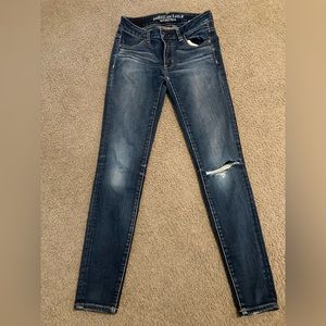 American Eagle size 2 short